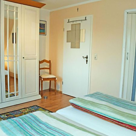 Ferienwohnung Karnitz Im Herzen Von Ruegen Esterno foto