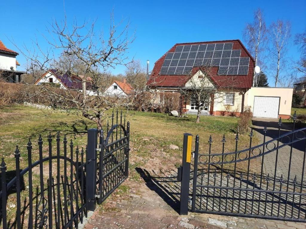 Ferienwohnung Karnitz Im Herzen Von Ruegen Esterno foto