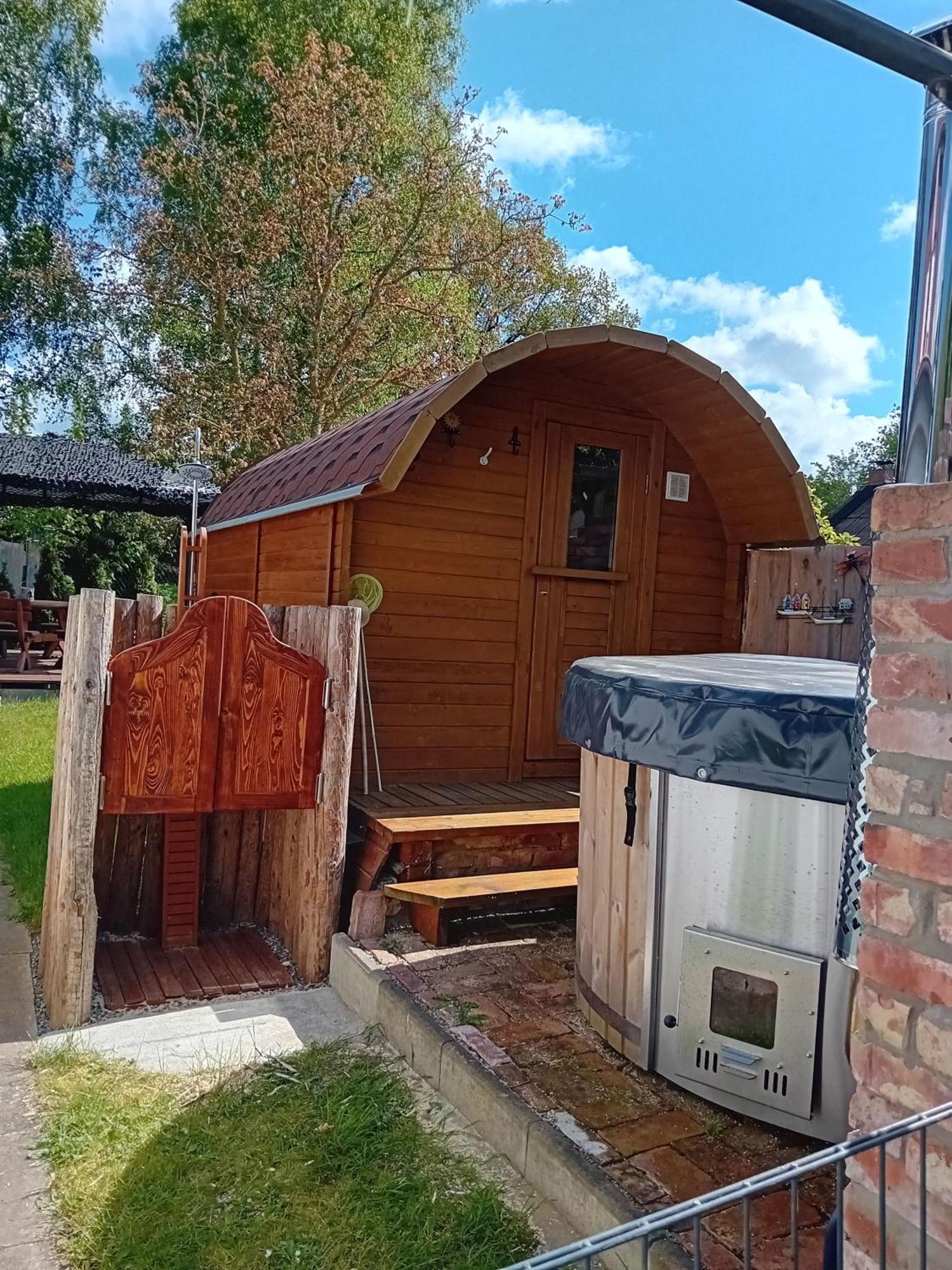 Ferienwohnung Karnitz Im Herzen Von Ruegen Esterno foto